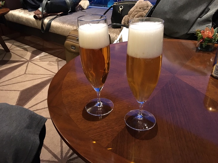 クラブラウンジのビール